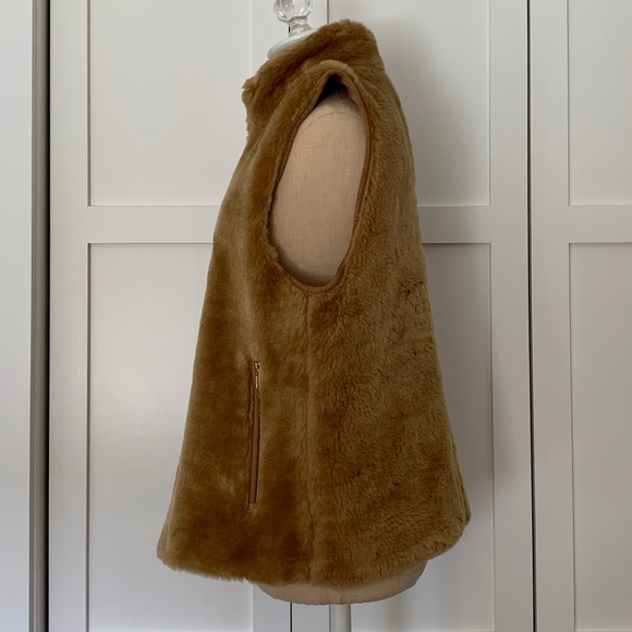 J. CREW PLUSH FLEECE EXCURSION VEST - Picture 8 of 16